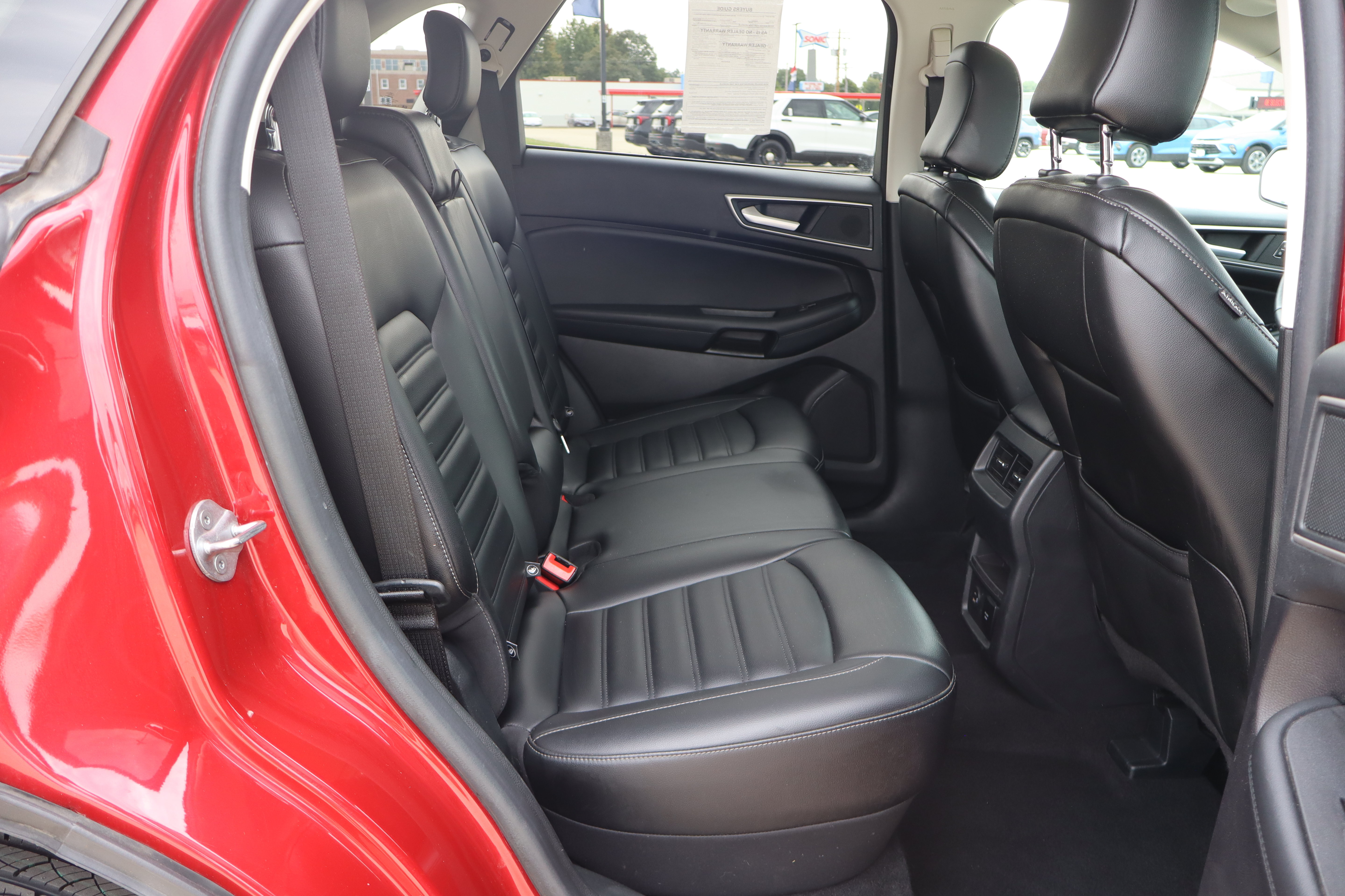 Used 2021 Ford Edge SEL w/ Convenience Package AWD/4WD image 11
