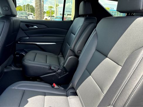 New 2026 Chevrolet Traverse LT w/ Enhanced Driving Package FWD image 17