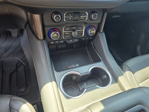 Used 2024 Chevrolet Tahoe High Country w/ Advanced Technology Package AWD/4WD image 55