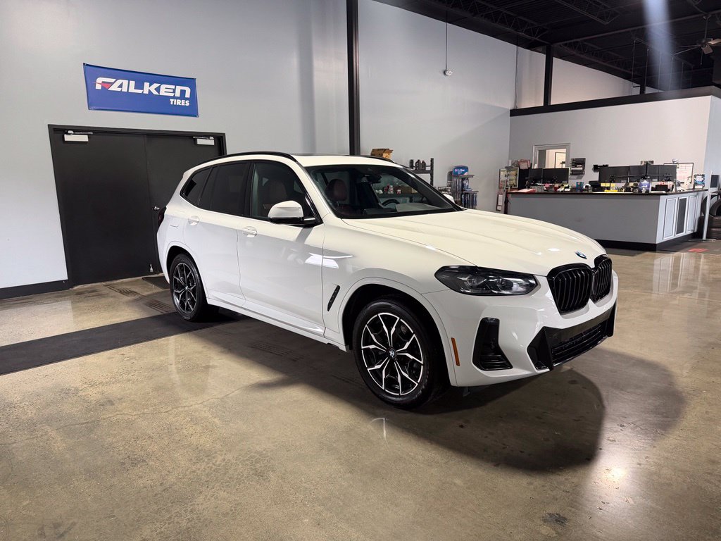 Used 2023 BMW X3 xDrive30i w/ M Sport Package AWD/4WD image 3