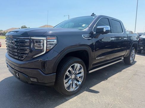 Used 2025 GMC Sierra 1500 Denali AWD/4WD image 10