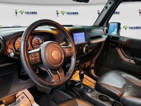 Used 2017 Jeep Wrangler Sahara image 9