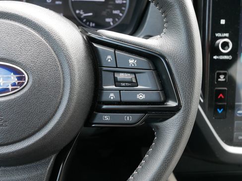 Used 2025 Subaru Forester Premium AWD/4WD image 30