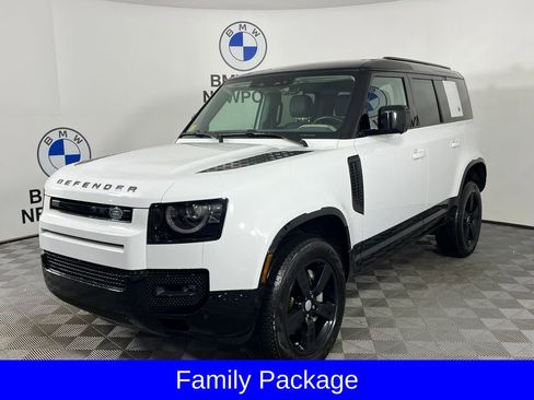 Used 2024 Land Rover Defender 110 X-Dynamic SE AWD/4WD image 3