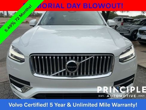 Certified 2023 Volvo XC90 B5 Plus AWD/4WD image 3