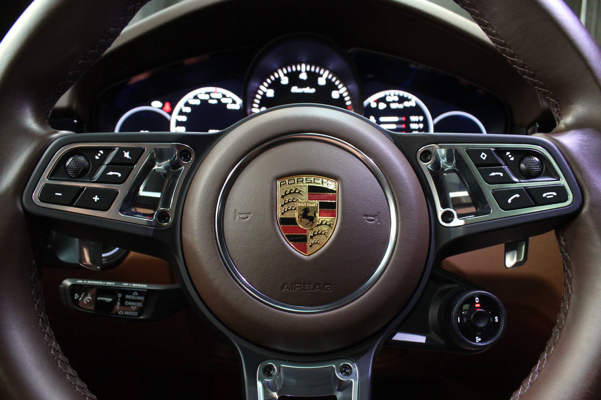 Used 2023 Porsche Cayenne Turbo AWD/4WD image 79