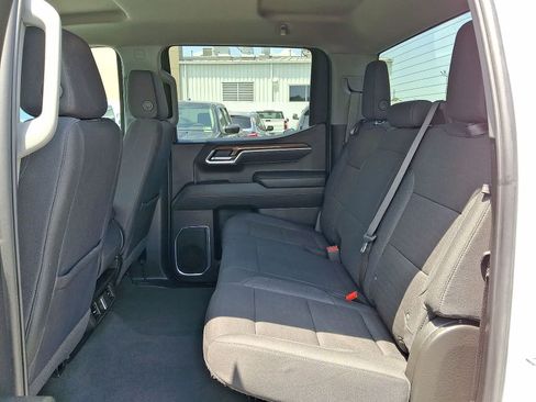 Used 2025 Chevrolet Silverado 1500 LT AWD/4WD image 30