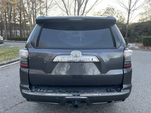 Used 2020 Toyota 4Runner Limited image 8