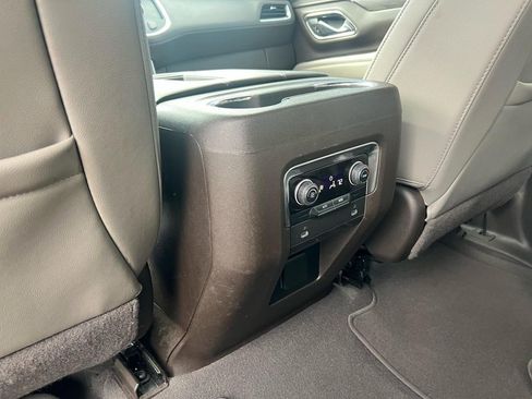 Used 2022 Chevrolet Tahoe Z71 image 33