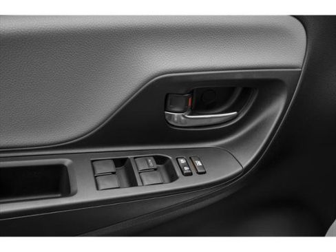 Used 2015 Toyota Yaris LE image 21