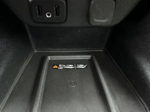 Used 2018 Chevrolet Traverse Premier w/ Redline Edition FWD image 39