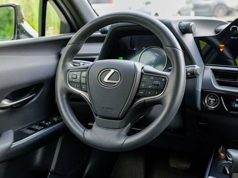 Used 2024 Lexus UX 250h F Sport AWD/4WD image 42