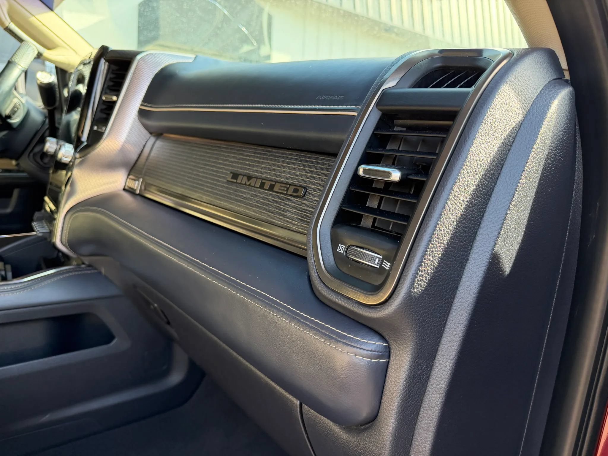 Used 2019 RAM 3500 Limited AWD/4WD image 15