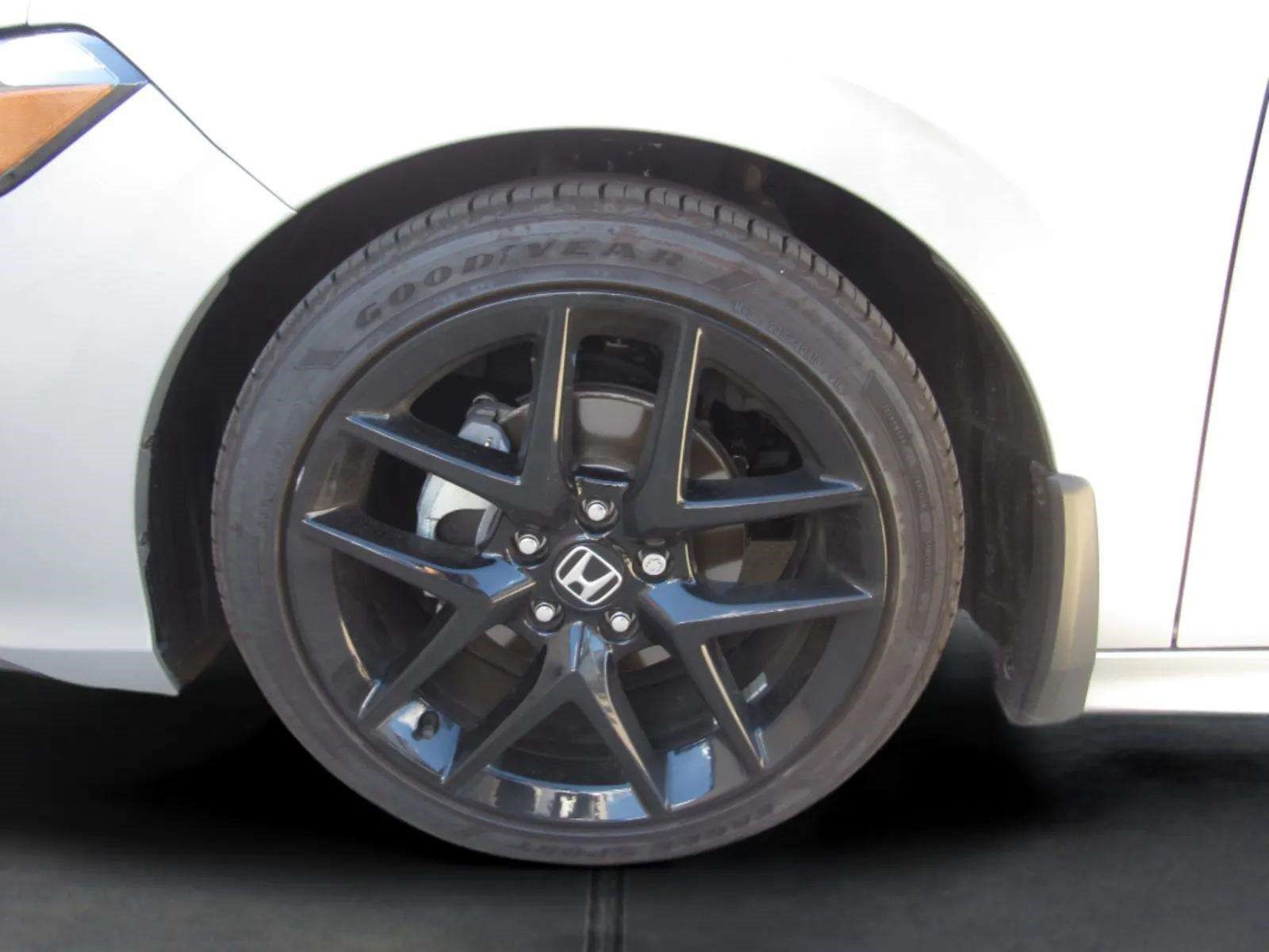 Used 2026 Honda Civic Sport image 5