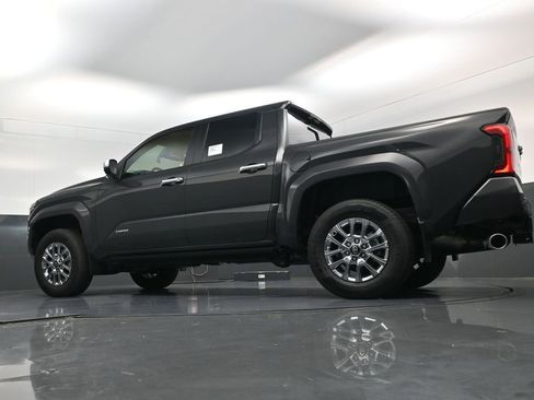 New 2026 Toyota Tacoma Limited AWD/4WD image 18