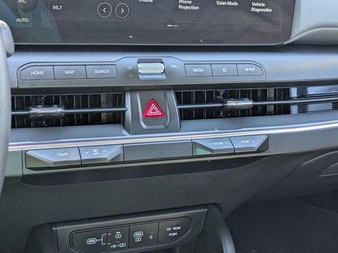 Used 2025 Kia K4 EX FWD image 21