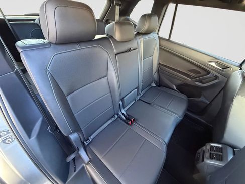 Used 2021 Volkswagen Tiguan SE R-Line w/ 3rd Row Seat Package image 55