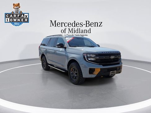 Used 2025 Ford Expedition Tremor AWD/4WD image 2