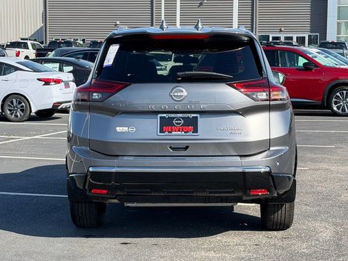 New 2026 Nissan Rogue Platinum w/ Tech Package AWD/4WD image 5