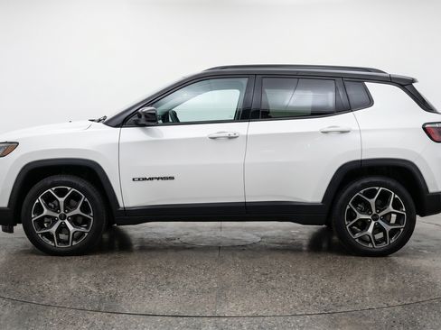 Used 2025 Jeep Compass Limited AWD/4WD image 5