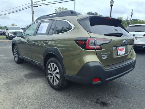Certified 2024 Subaru Outback Premium w/ Popular Package #1A AWD/4WD image 4
