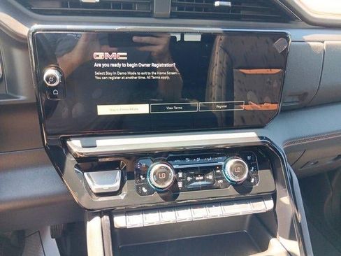 New 2026 GMC Sierra 1500 AT4 w/ AT4 Premium Package AWD/4WD image 10