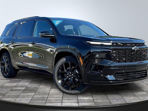 New 2026 Chevrolet Traverse RS w/ LPO, Floor Liner Package image 2