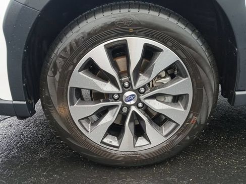 Used 2025 Subaru Outback Limited AWD/4WD image 32