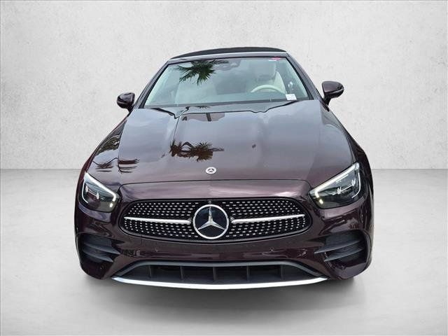 Used 2023 Mercedes-Benz E 450 Cabriolet image 2