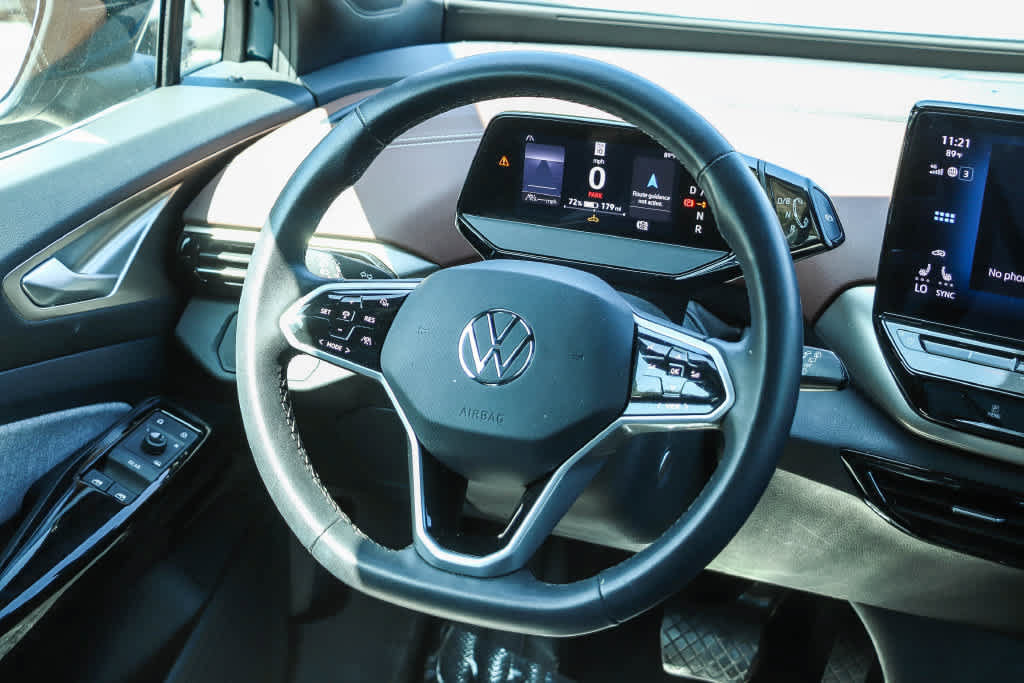 Used 2023 Volkswagen ID.4 Pro RWD image 17