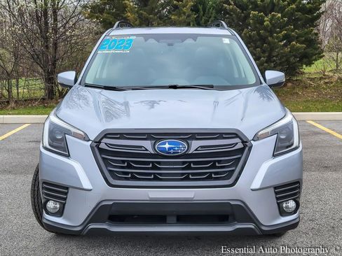 Used 2023 Subaru Forester Limited AWD/4WD image 4