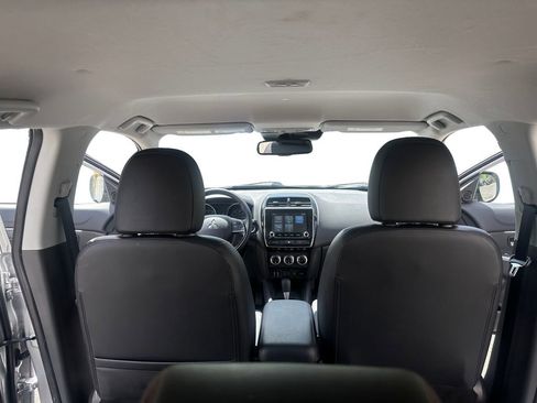 Used 2025 Mitsubishi Outlander Sport SE AWD/4WD image 29