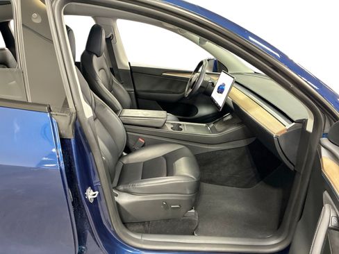 Certified 2023 Tesla Model Y Long Range AWD/4WD image 13