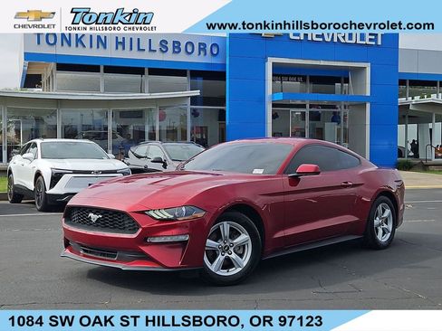 Used 2018 Ford Mustang Coupe RWD image 1