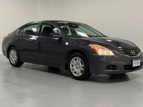 Used 2010 Nissan Altima 2.5 S image 4
