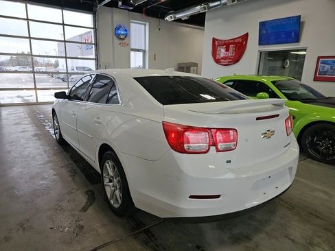 Used 2015 Chevrolet Malibu LT w/ Power Convenience Package image 6