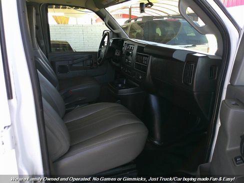 Used 2019 GMC Savana 2500 Extended w/ Driver Convenience Package image 25