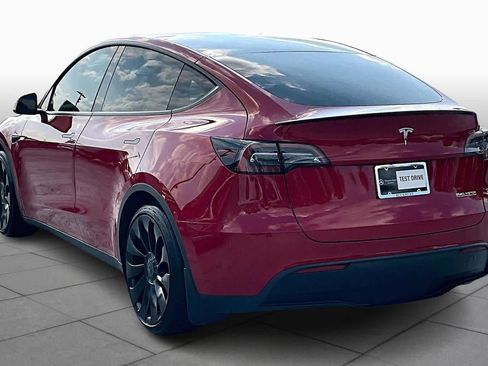 Used 2022 Tesla Model Y Performance image 11