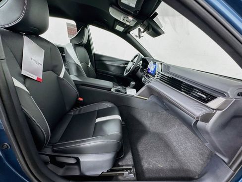 Used 2026 Toyota Camry SE image 28