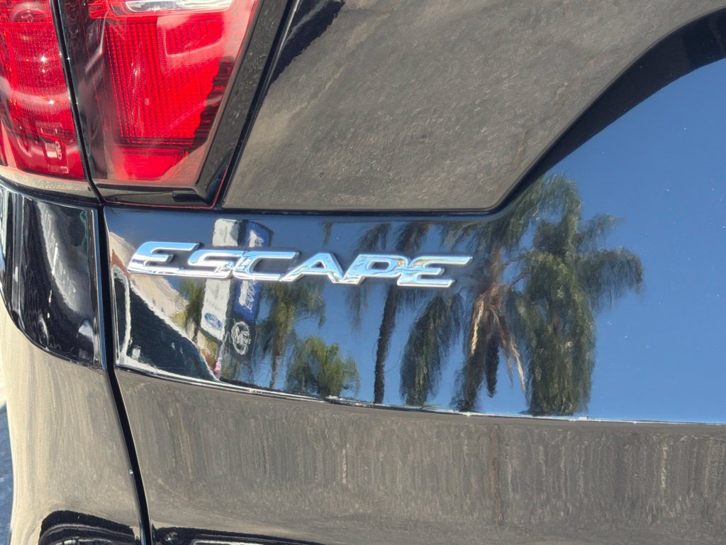 Used 2019 Ford Escape SE AWD/4WD image 16