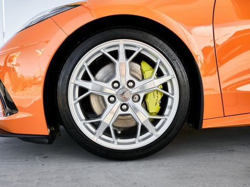 Used 2022 Chevrolet Corvette Stingray w/ Z51 Performance Package image 3