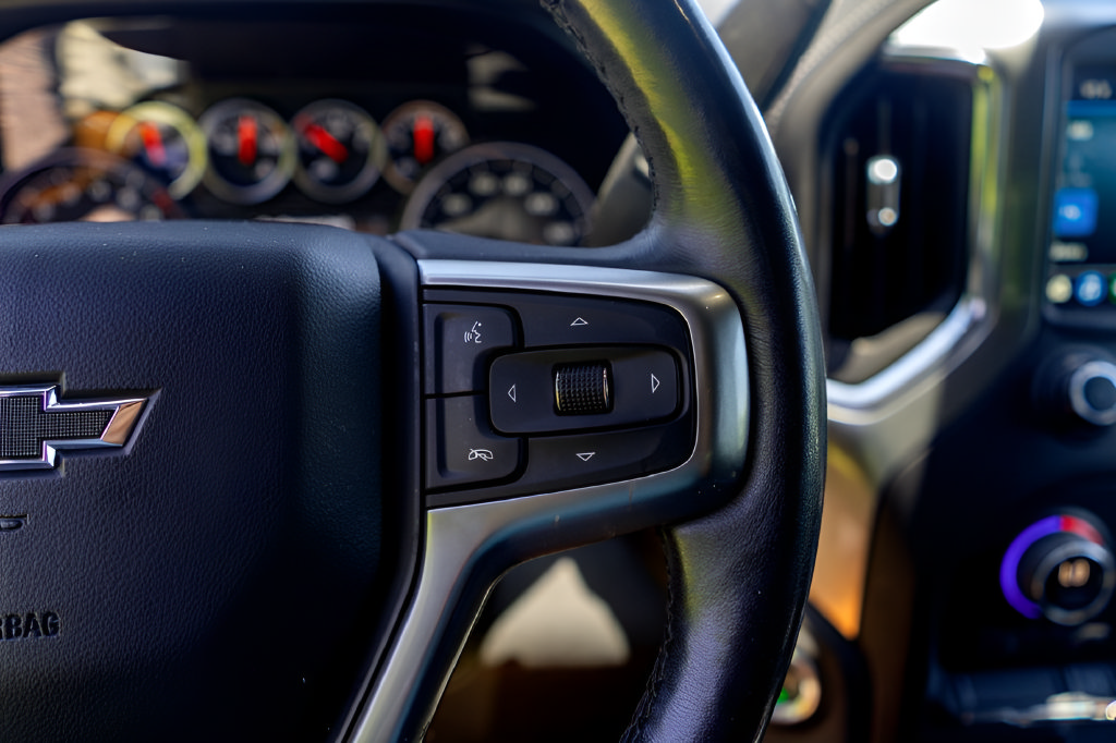 Used 2020 Chevrolet Silverado 1500 RST w/ All-Star Edition RWD image 13