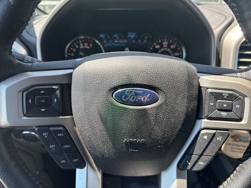 Used 2015 Ford F150 Lariat w/ Equipment Group 502A Luxury RWD image 7