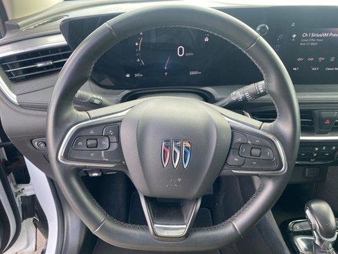Used 2024 Buick Encore GX Sport Touring image 13