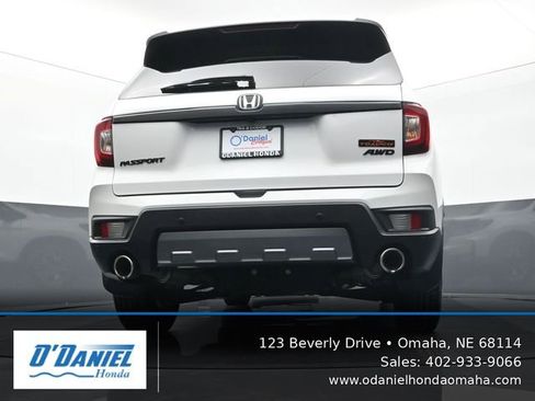 Used 2023 Honda Passport TrailSport image 11