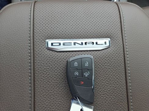 New 2026 GMC Sierra 2500 Denali w/ Denali Reserve Package image 38
