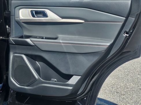 New 2026 Ford Explorer Active w/ Active Comfort Package image 35