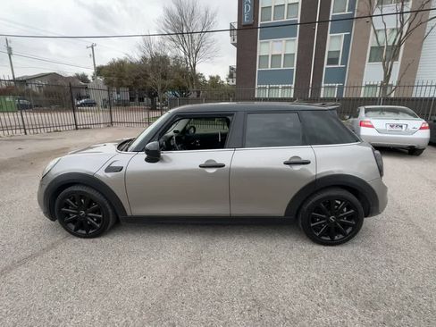 Used 2018 MINI Cooper S image 5