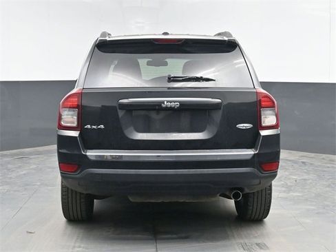 Used 2016 Jeep Compass High Altitude image 13