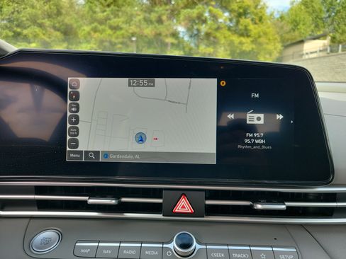 Used 2023 Hyundai Elantra SEL w/ Convenience Package image 15